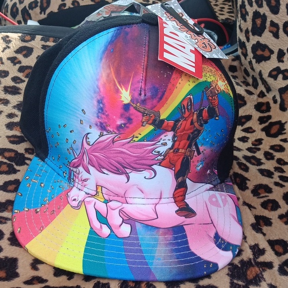 marvel cap - Picture 2 of 5